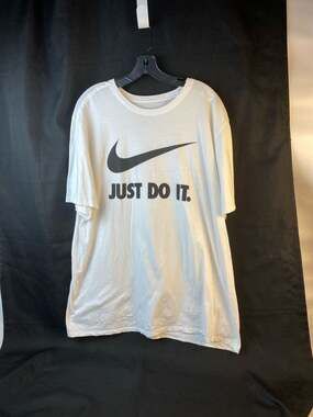 Nike Men's Short Sleeve Just Do It Swoosh Graphic T-Shirt White 2XL